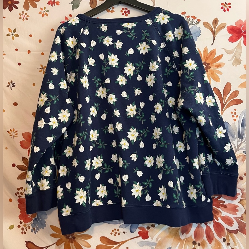 Draper James Womens 3X Blue White Preppy City Floral Comfy Winter Sweatshirt - Picture 3 of 8